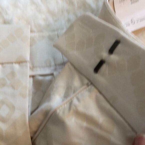 NWT Ann Taylor Loft Cream shorts”The Riviera” 6 - Picture 6 of 8